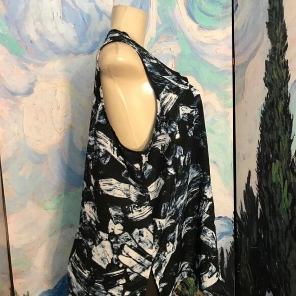 Simply Vera Wang XL Black/Vanilla Mesh Raw Edge Trim Step-Hem Sleeveless Top - Picture 3 of 6